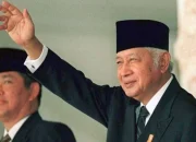 Soeharto Dinilai Layak Jadi Pahlawan Nasional, Fadli Zon: Prosesnya Ketat dan Transparan