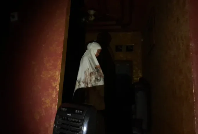 Pemadaman Listrik Berulang di Tenayan Raya: Warga Pekanbaru Geram, Aktivitas Malam Lumpuh