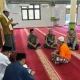 Tahanan di Polres Kampar Mantap Masuk Islam, Suasana Syahadat Penuh Haru