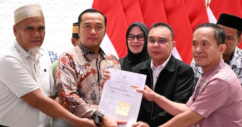 Yusril: Gubernur Sulsel Wajib Aktifkan Kembali Dua Guru ASN Usai Rehabilitasi Presiden