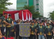 Ribuan Warga Meriahkan Jalan Sehat Milad ke-113 Muhammadiyah di Kampus Umri