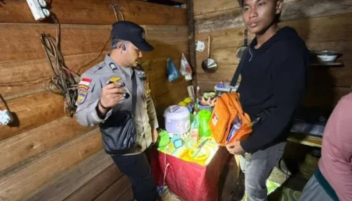 Perempuan Di Meranti Ditemukan Meninggal Tergantung Di Dapur, Polisi Lakukan Penyelidikan