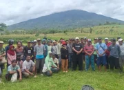 Masyarakat Adat Buay Nyata Pasang Patok Batas di Lahan Eks HGU untuk Cegah Konflik
