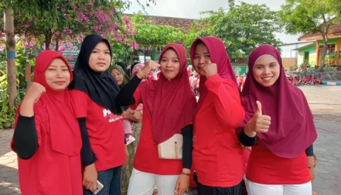 Hari Guru Nasional, Paguyuban SDN Tamansari II Dringu Sampaikan Apresiasi untuk Para Pendidik