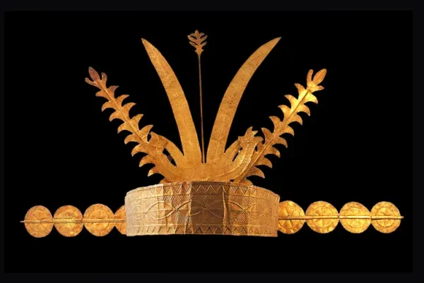 Mahkota Emas Rai Högö dari Pulau Nias, Simbol Kemuliaan Perempuan Bangsawan