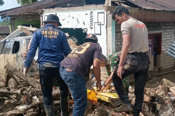 Tim BKO Polda Riau Temukan Korban Baru Banjir Bandang Agam, Operasi SAR Diperkuat