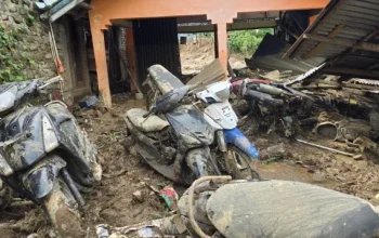 Banjir Bandang Palembayan Porak-Poranda Agam, Warga Keluhkan Minimnya Kehadiran Pemda