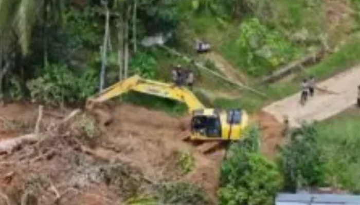 Polda Riau Kirim Alat Berat ke Sumbar untuk Percepat Penanganan Bencana