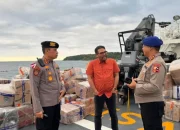 Kapal Polri Wisanggeni 8005 Angkut Logistik untuk Lima Polres di Aceh