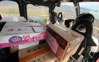 22,7 Ton Bantuan Udara Dikirim ke Sumbar, Kemlu Tambah 16 Ton untuk Tiga Provinsi