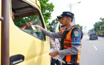 Bupati Siak Larang Truk Sawit Melintas Saat Jam Sekolah, Warga Minta Pengawasan Diperketat