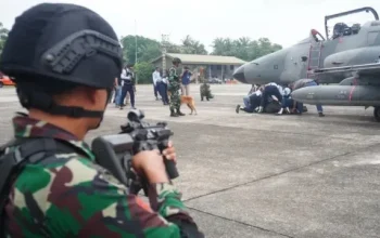 Pesawat Asing Terobos Langit Indonesia, Hawk Skadron 12 TNI AU Lakukan Force Down di Pekanbaru