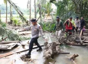 Kapolda Riau Pimpin Misi Besar Kemanusiaan untuk Korban Banjir Bandang Sumatera
