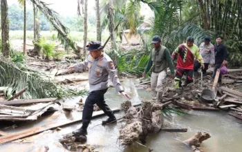 Kapolda Riau Pimpin Misi Besar Kemanusiaan untuk Korban Banjir Bandang Sumatera