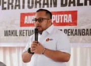 Wakil Ketua DPRD Pekanbaru, Andry Saputra, saat sosialisasi Perda tentang Kawasan Tanpa Rokok (KTR), kepada masyarakat, Rabu (26/11/2025). (R45/KZ).