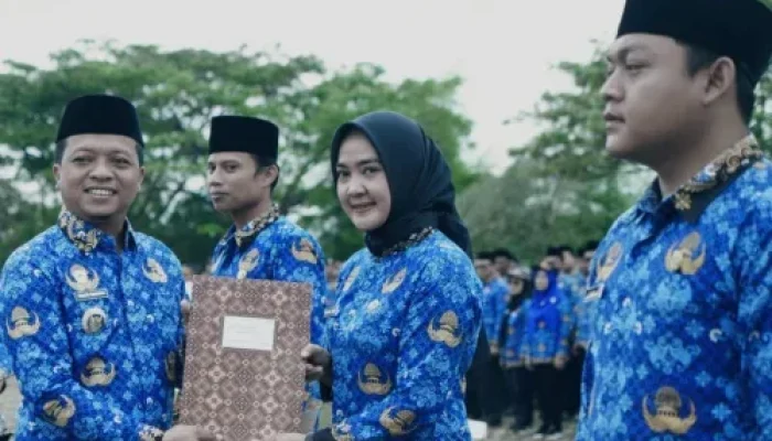 Apel Perdana 2026, Pemkab Pringsewu Serahkan SK Ratusan PPPK