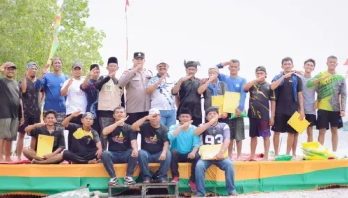 Festival Sampan Layar, Ikhtiar Aipda Hudori Menghidupkan Budaya dan Merawat Alam Ketam Putih 