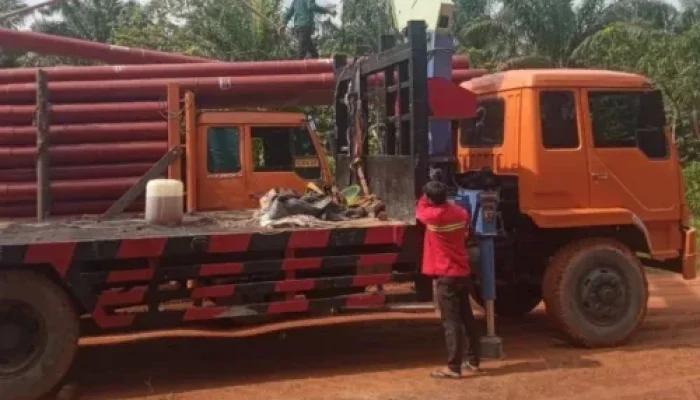 Puluhan Tahun Gelap, Dusun Terpencil di Siak Akhirnya Disentuh Listrik PLN