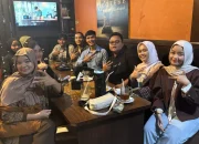 Mahasiswa UMRI Kaji Peran Strategis Media dalam Menciptakan Opini Publik