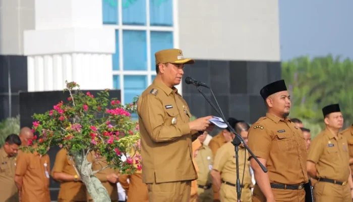 Dorong Pelayanan Maksimal, Wawako Pekanbaru Tegaskan ASN Tak Boleh Berlindung di Balik Lambatnya APBD