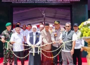 Khofifah Resmikan PERMATA JATIM di Pasuruan, Kawasan Kumuh Disulap Jadi Permukiman Religi