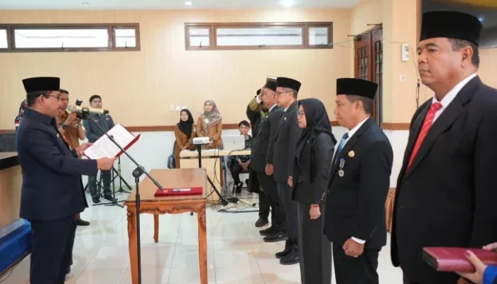 Lantik Pejabat Baru, Sekda Siak Tekankan ASN Harus Inovatif dan Profesional