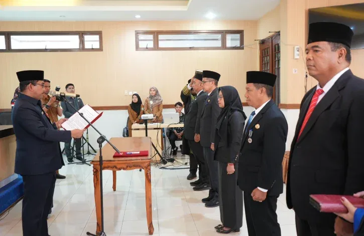 Lantik Pejabat Baru, Sekda Siak Tekankan ASN Harus Inovatif dan Profesional