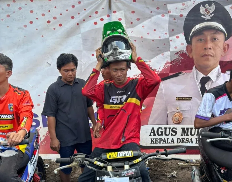 Latber Motocross Sirkuit Ndoro FC Empang Pandan, Siak, Ilham Rizky Tembus Final dan Finis Keempat RBT Karbu Bebas Open