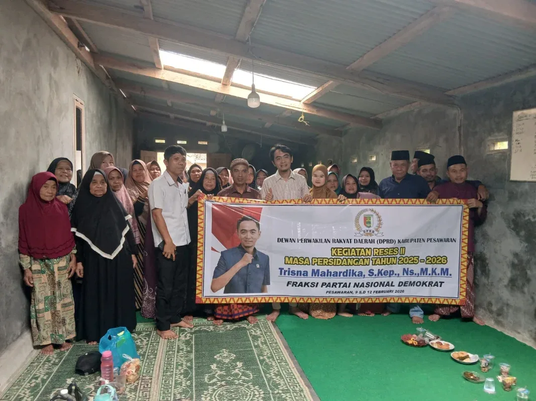 Trisna Mahardika Serahkan Bantuan KWh Listrik untuk Majelis Al Hidayah Kedondong