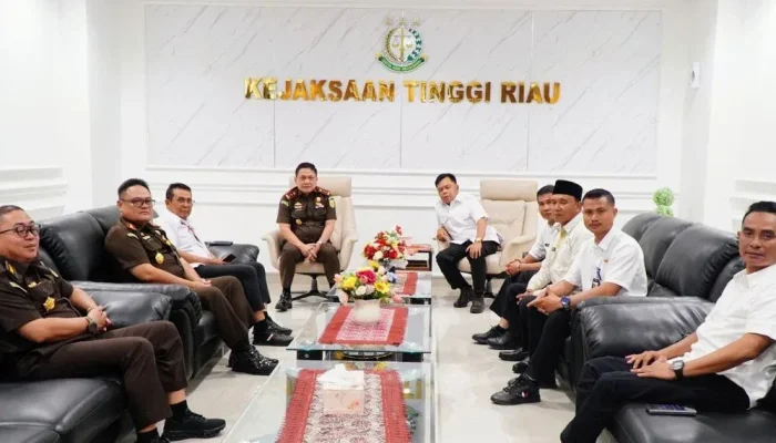 Bangun Tata Kelola Berintegritas, Bupati Meranti dan Kejati Riau Pererat Kolaborasi Hukum