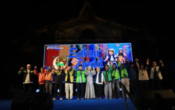 Sahur on The Road Pekanbaru 2.000 Ojol Disapa Wali Kota Agung Nugroho