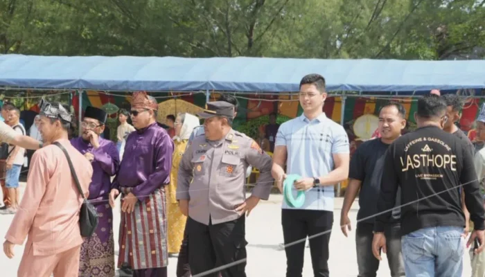 Wakil Ketua II DPRD Bengkalis Hadiri Festival Layang Wau 2026, 200 Peserta Semarakkan Pelestarian Tradisi