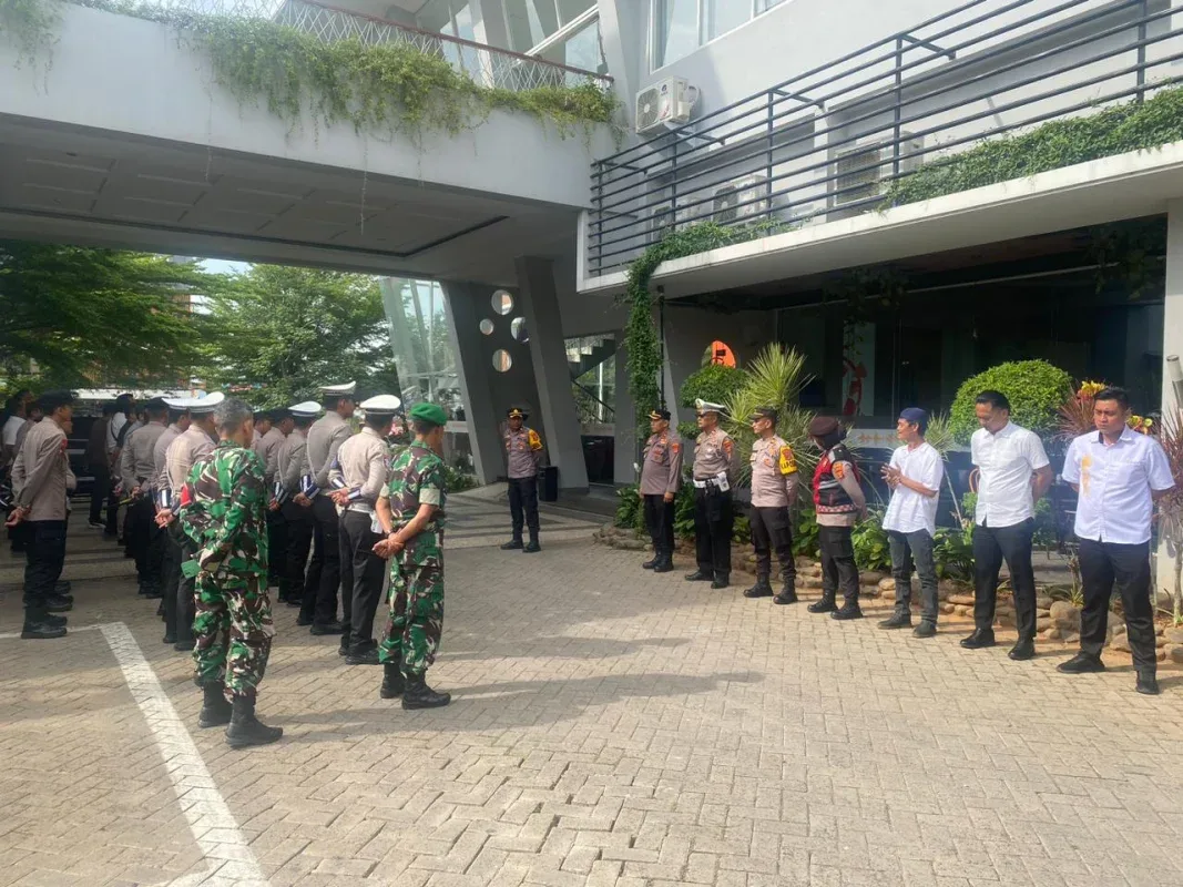 Ratusan Personel Gabungan Amankan Pleno Rekapitulasi Pilkada Pringsewu