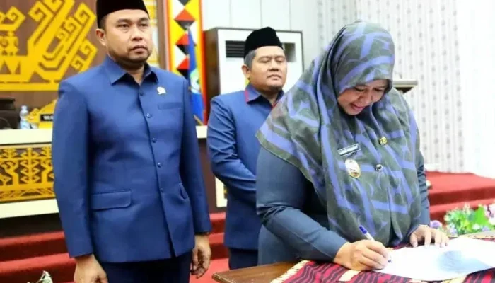 DPRD Pringsewu Sahkan Perubahan APBD 2025, Wabup Tekankan Penguatan PAD