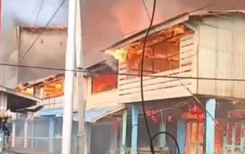 Kebakaran Dahsyat di Concong Inhil, Puluhan Rumah dan Kantor Polisi Hangus