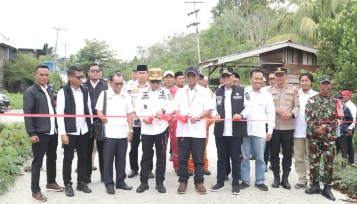 Sinergi Pemkab dan PT ITA Berbuah Jalan Baru, Bupati Asmar: Ekonomi Desa Kian Bergerak