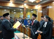 Rapat Paripurna DPRD Bengkalis Lantik Sahat Marganda Tobing sebagai Anggota PAW