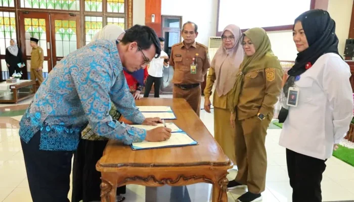 Bupati Siak Kritik Dapur MBG Belanja ke Luar Daerah, Minta Prioritaskan UMKM dan Petani Lokal