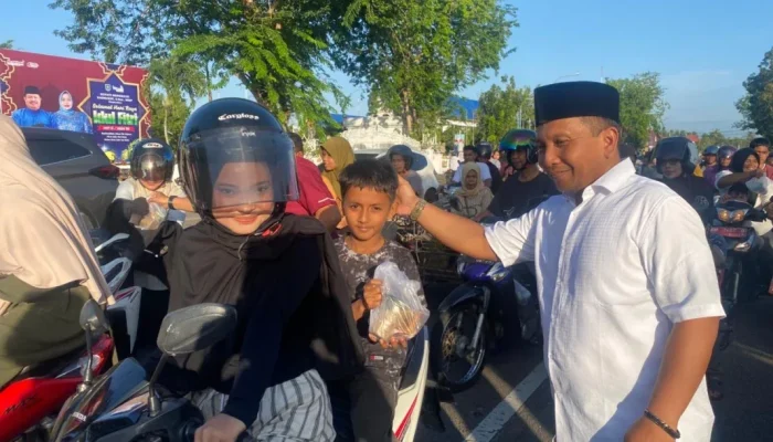 Jumat Berkah Ramadhan, Lapas Bengkalis Bagikan Takjil untuk Pengguna Jalan