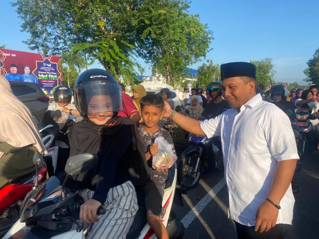 Jumat Berkah Ramadhan, Lapas Bengkalis Bagikan Takjil untuk Pengguna Jalan