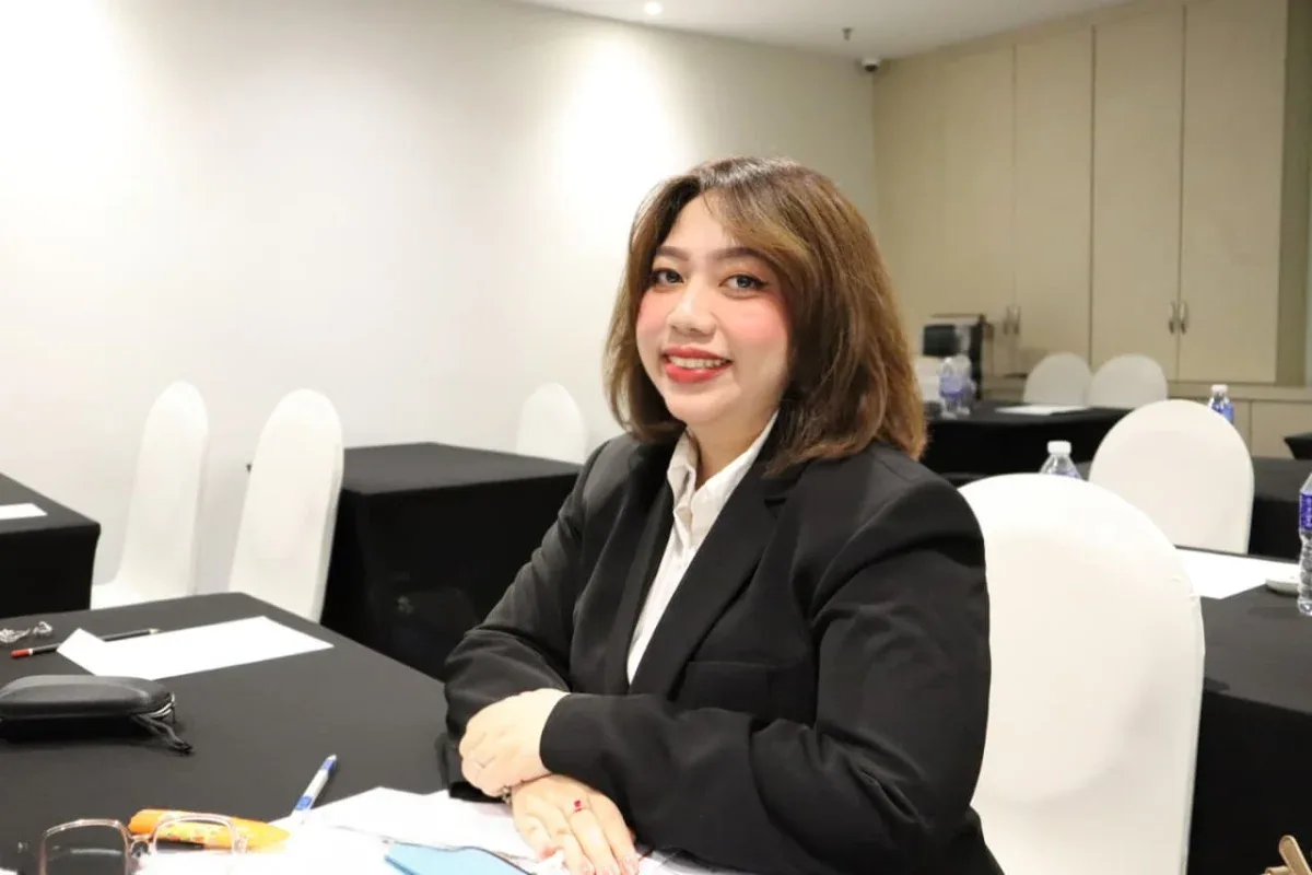 Ketika Layar Tak Dimatikan: Cermin Disiplin Aparatur dan Kualitas Pelayanan Publik di Pengadilan