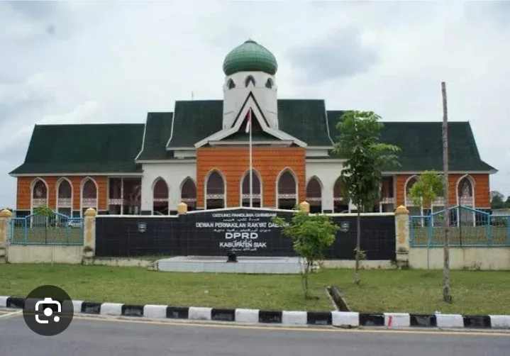 Gedung DPRD Siak 2026. (R45/Suhardi)