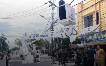 Pekanbaru Minta Regulasi Komdigi, Penataan Kabel Fiber Optik