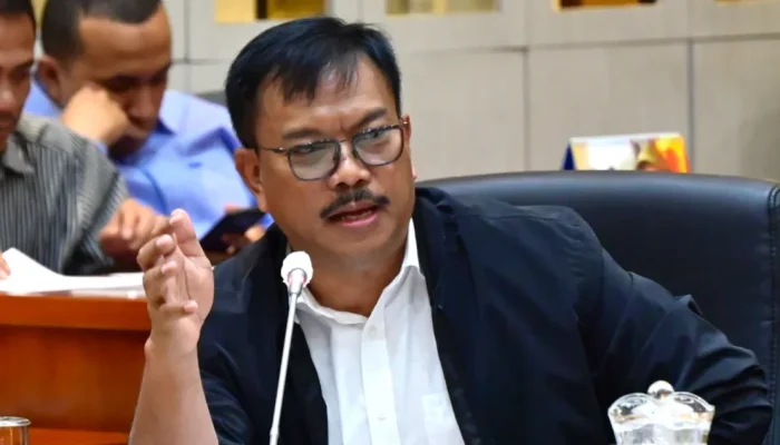 DPR Dorong Jaminan Sosial Gratis untuk 20 Juta Pekerja Miskin, Usul Dibiayai Dana BPJS