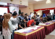 Bapenda Riau Teken Pakta Integritas Massal