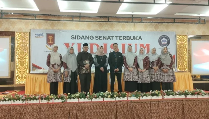 STKIP Meranti Wisuda 50 Sarjana, Siap Bertransformasi Jadi Universitas Putra Meranti