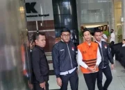 KPK Tahan Ajudan Gubernur Riau Nonaktif dalam Kasus Pemerasan, Bantah Terlibat