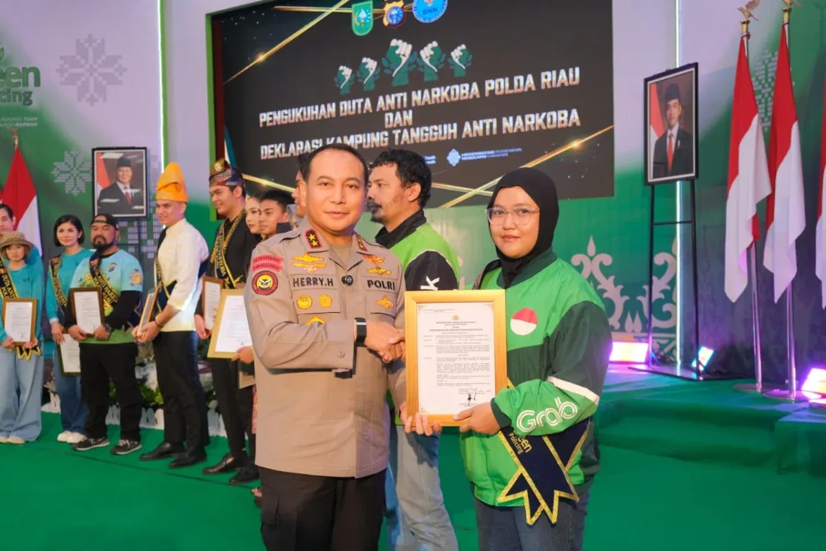 Polda Riau Kukuhkan 23 Duta Anti Narkoba di Riau