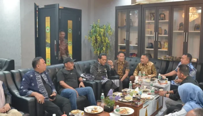 Meranti Konsultasi LKPJ ke DPRD Pekanbaru, Perkuat Akuntabilitas