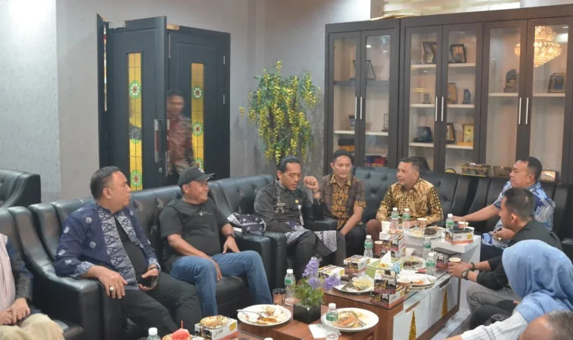 Meranti Konsultasi LKPJ ke DPRD Pekanbaru, Perkuat Akuntabilitas